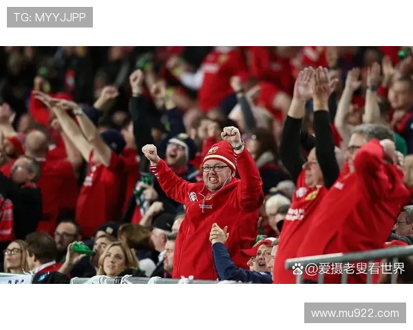 四名葡萄牙球员为曼联主场英超进球的精彩瞬间回顾