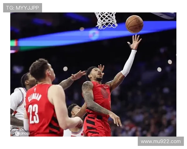 安芬尼西蒙斯谈训练营高强度与队友间愉快的磨合过程